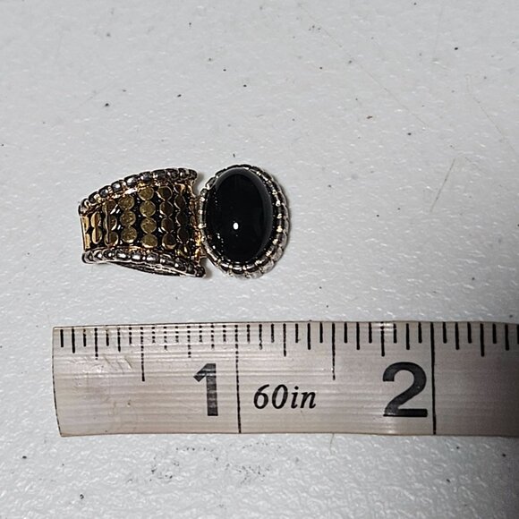 Elegant Vintage Oval Black Stone Silver & Gold Tone Pendant for Necklace Jewelry - Picture 4 of 4